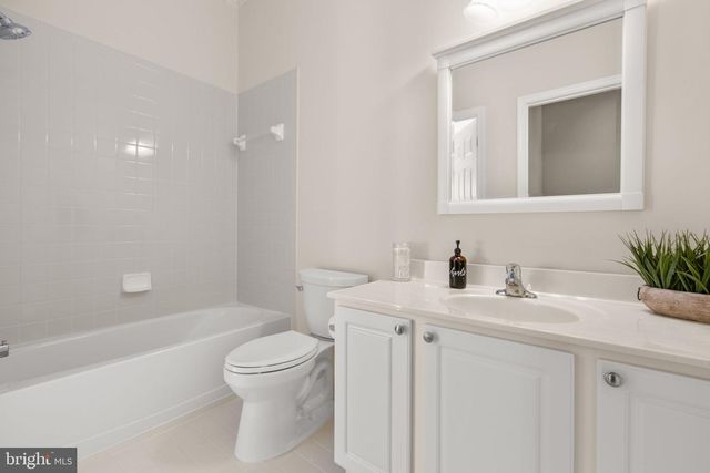 3 CHANTILLY PL, Fredericksburg, VA 22406