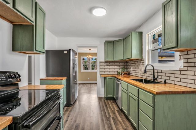 4242 Fox Hills COURT, Janesville, WI 53546