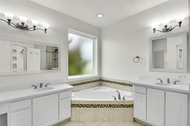 19307 Sun River Lane, Tomball, TX 77377