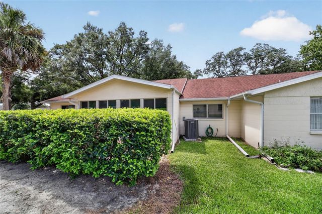 8711 SW 96TH LANE D, Ocala, FL 34481