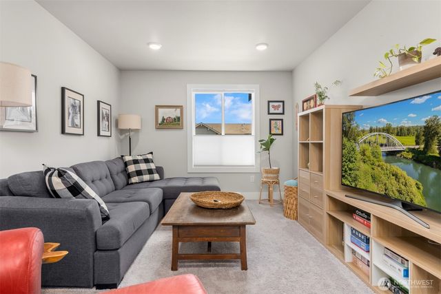 18553 Sawgrass Drive NE, Poulsbo, WA 98370