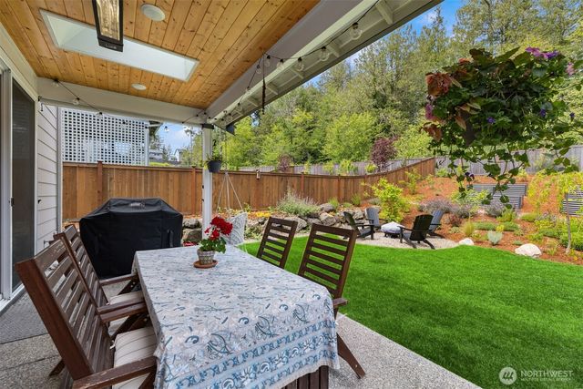 18553 Sawgrass Drive NE, Poulsbo, WA 98370