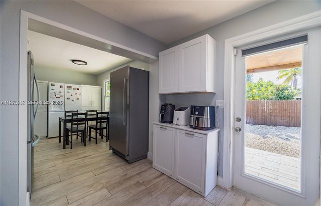 2950 NE 11th Ave, Pompano Beach, FL 33064