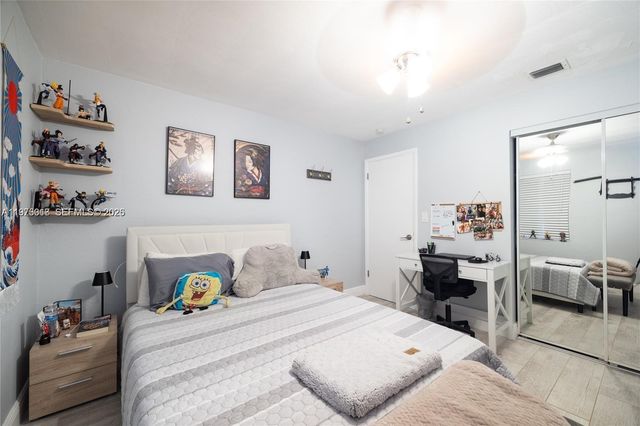 2950 NE 11th Ave, Pompano Beach, FL 33064