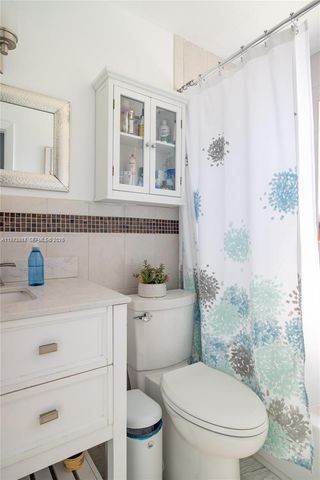 2950 NE 11th Ave, Pompano Beach, FL 33064