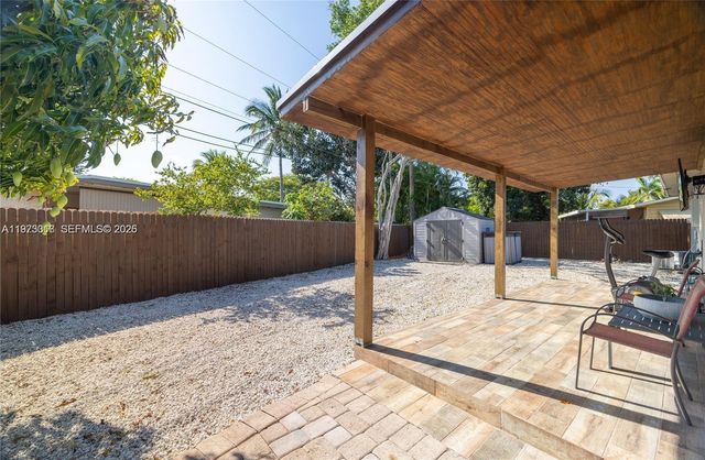 2950 NE 11th Ave, Pompano Beach, FL 33064