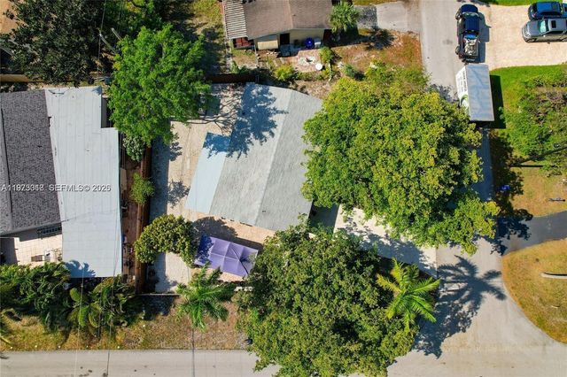 2950 NE 11th Ave, Pompano Beach, FL 33064