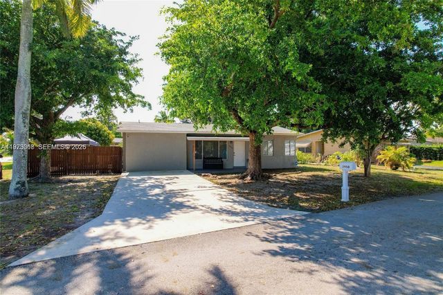 2950 NE 11th Ave, Pompano Beach, FL 33064