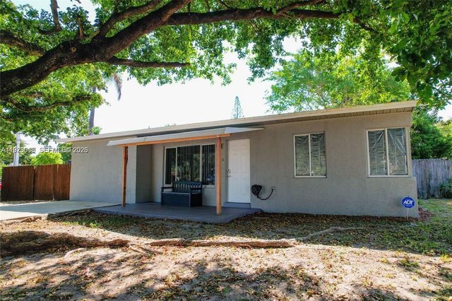 2950 NE 11th Ave, Pompano Beach, FL 33064