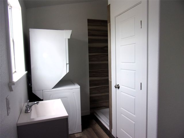 403 S Live Oak Street, San Saba, TX 76877