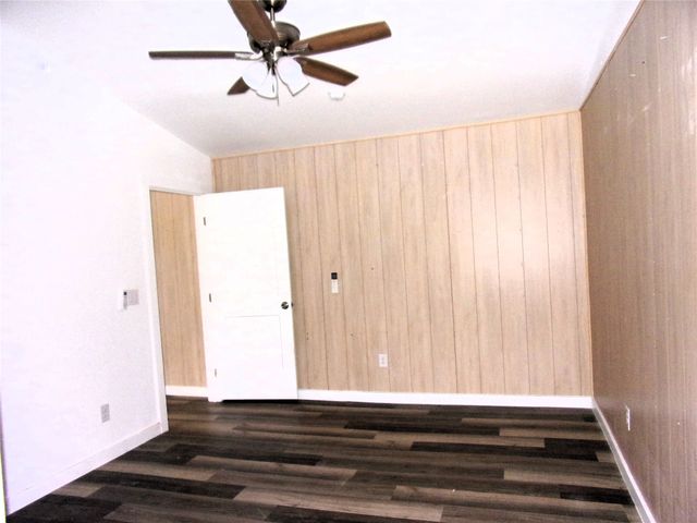 403 S Live Oak Street, San Saba, TX 76877