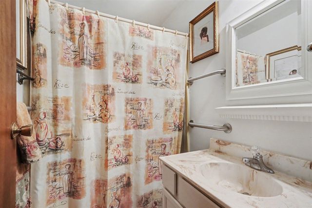 2618 Greenland Street, Kalamazoo, MI 49009