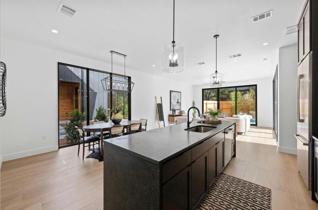 2008 Gathright CV A, Austin, TX 78704