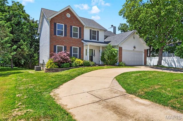 245 Reinke Road, Ballwin, MO 63021