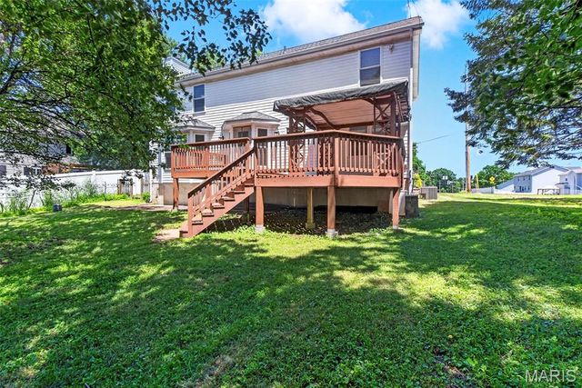245 Reinke Road, Ballwin, MO 63021