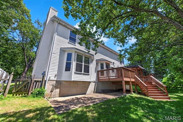 245 Reinke Road, Ballwin, MO 63021