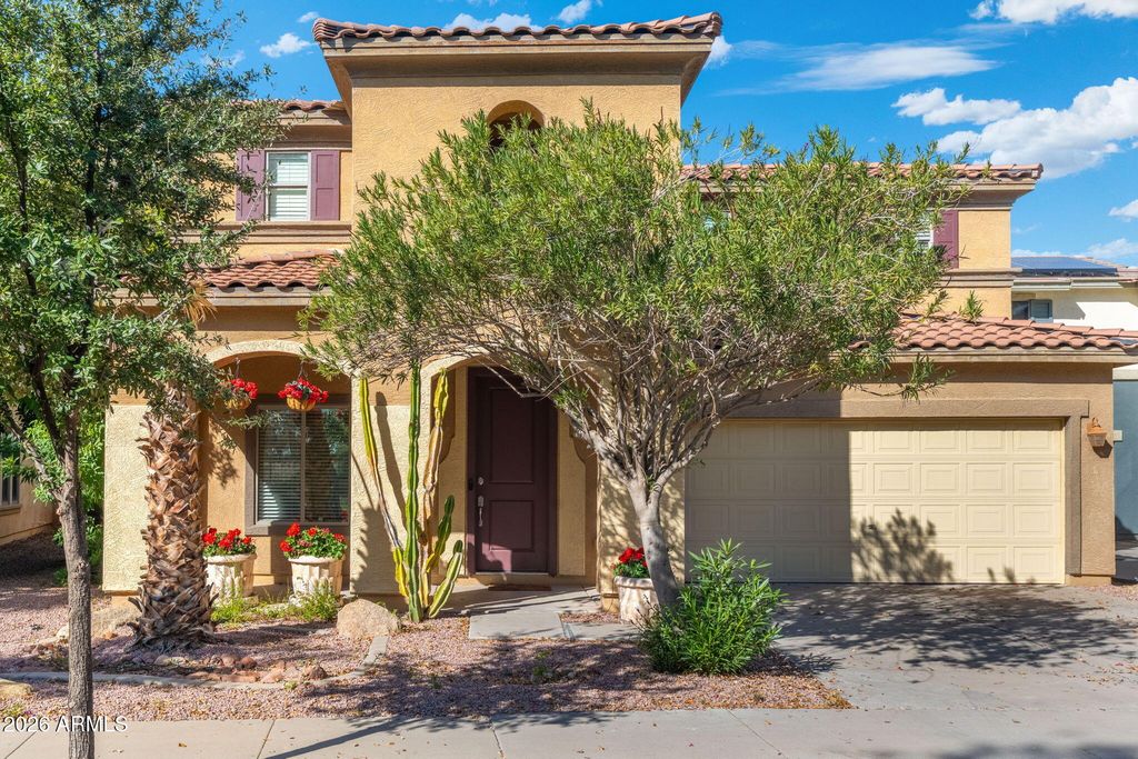 17086 N 184TH Drive, Surprise, AZ 85374 — photo 2