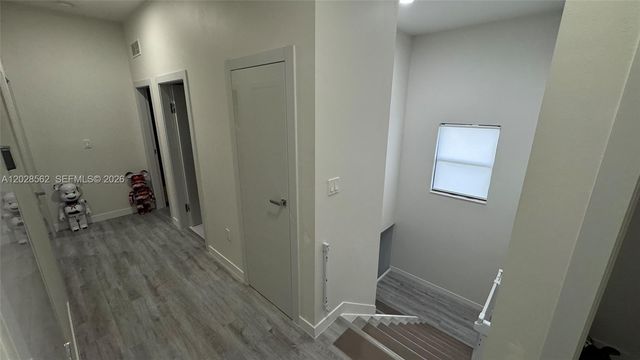 19329 NE 8th Ct, Miami, FL 33179