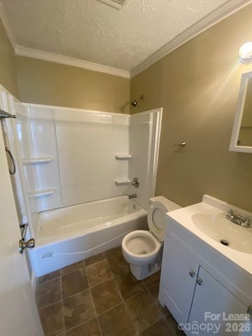 1323 7th Street, Statesville, NC 28677