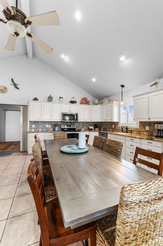 316 Marshall Johnson Avenue S, Port Lavaca, TX 77979