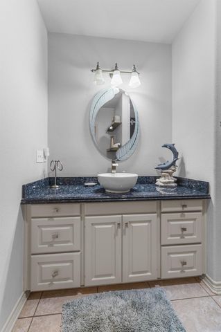316 Marshall Johnson Avenue S, Port Lavaca, TX 77979