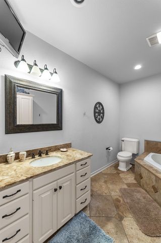 316 Marshall Johnson Avenue S, Port Lavaca, TX 77979