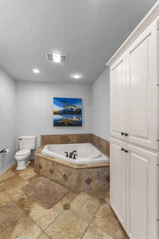 316 Marshall Johnson Avenue S, Port Lavaca, TX 77979