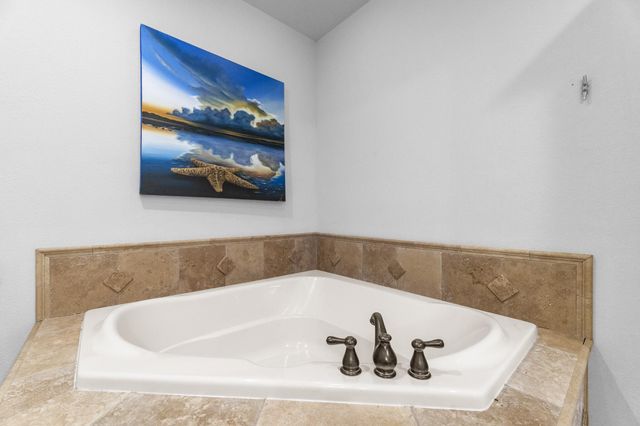 316 Marshall Johnson Avenue S, Port Lavaca, TX 77979