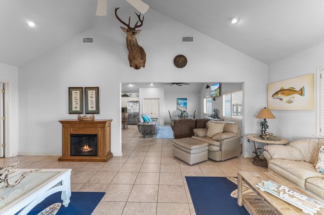 316 Marshall Johnson Avenue S, Port Lavaca, TX 77979