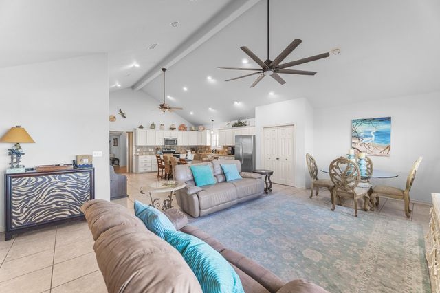 316 Marshall Johnson Avenue S, Port Lavaca, TX 77979
