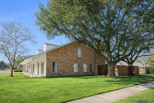 14245 Woodland Ridge Ave, Baton Rouge, LA 70816