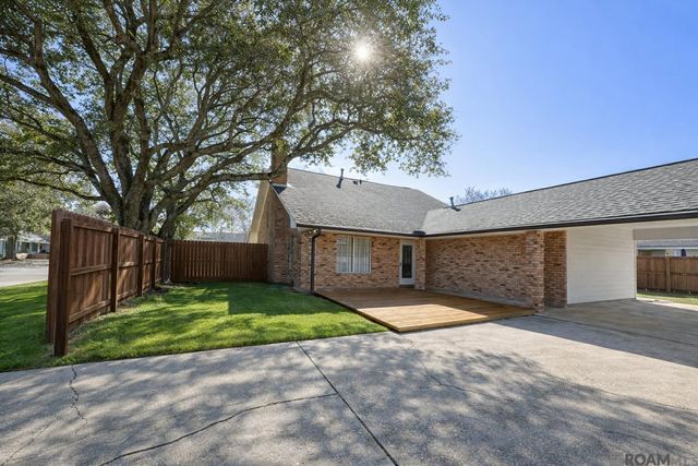 14245 Woodland Ridge Ave, Baton Rouge, LA 70816