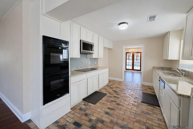 14245 Woodland Ridge Ave, Baton Rouge, LA 70816