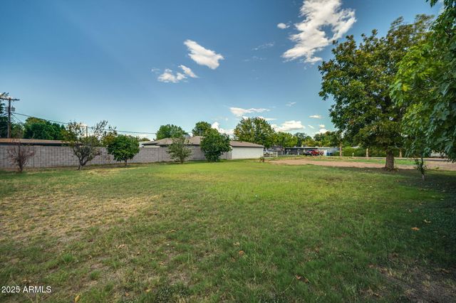 5704 N 11TH Avenue 7, Phoenix, AZ 85013