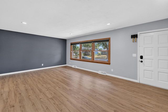 3106 Todd Drive, Madison, WI 53713