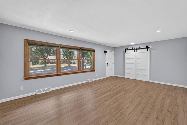 3106 Todd Drive, Madison, WI 53713