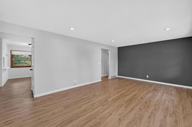 3106 Todd Drive, Madison, WI 53713