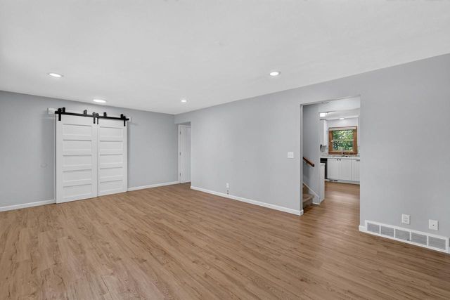 3106 Todd Drive, Madison, WI 53713
