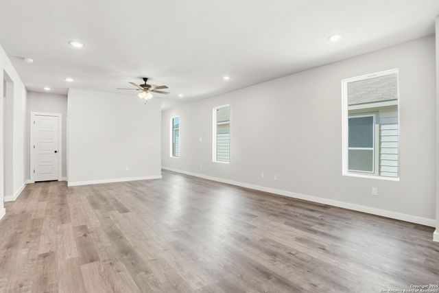 5723 Marble Falls, Converse, TX 78244