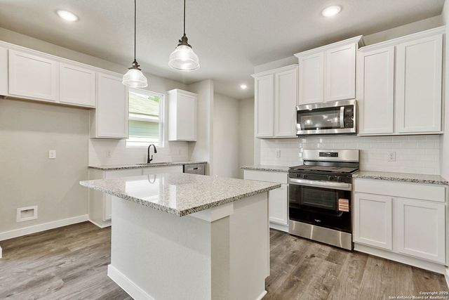 5723 Marble Falls, Converse, TX 78244