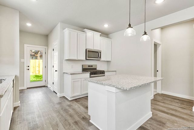 5723 Marble Falls, Converse, TX 78244