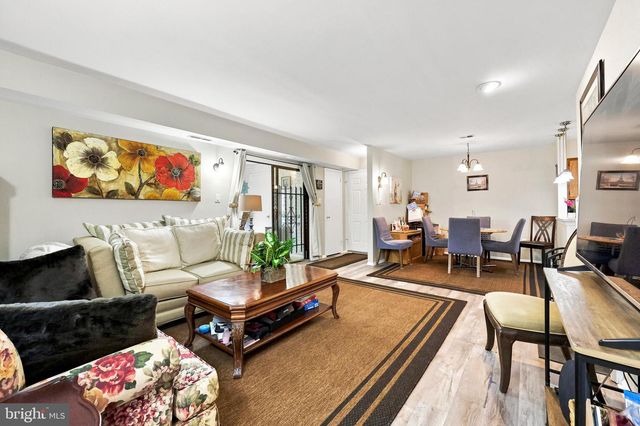 53-A W BLUEBELL LN, Mount Laurel, NJ 08054