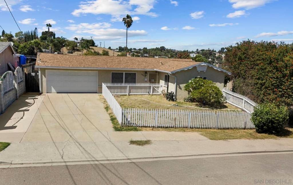 1520 Tarleton St, Spring Valley, CA 91977 — photo 2
