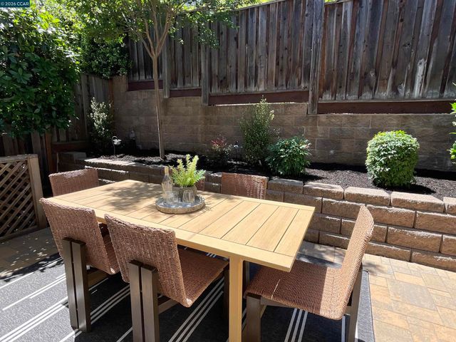 139 Elworthy Ranch Dr, Danville, CA 94526