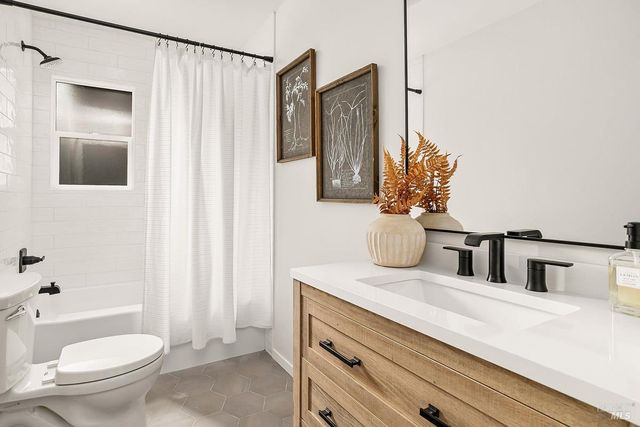 59 Trellis Dr, San Rafael, CA 94903