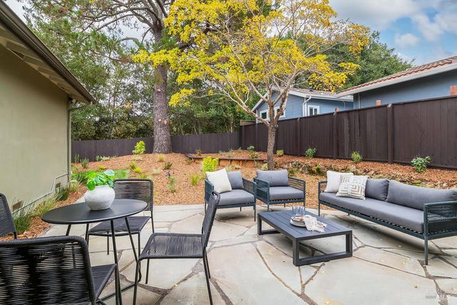 59 Trellis Dr, San Rafael, CA 94903