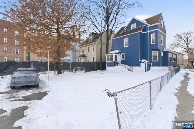 158 S Clinton Street, East Orange, NJ 07018