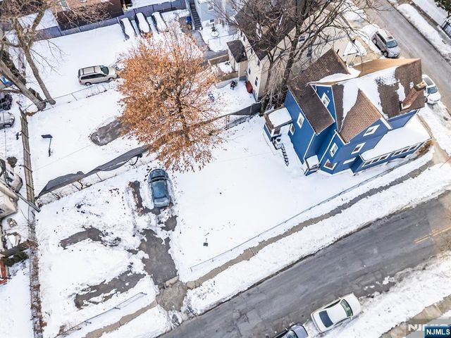 158 S Clinton Street, East Orange, NJ 07018