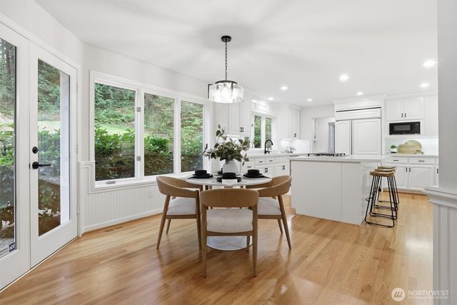 13799 NE 32nd Place, Bellevue, WA 98005