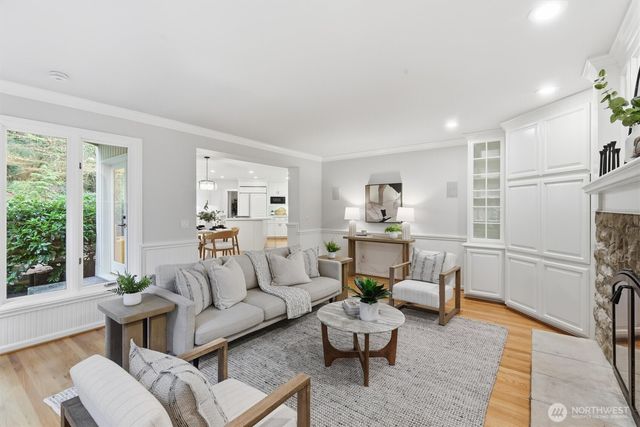 13799 NE 32nd Place, Bellevue, WA 98005